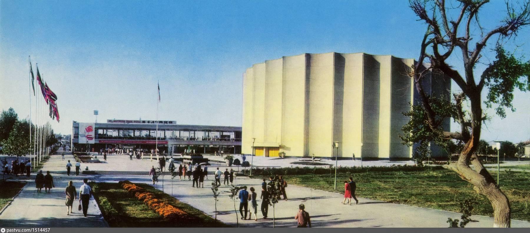 Alisher Navoi Cinema Palace (“Panoramic”)
